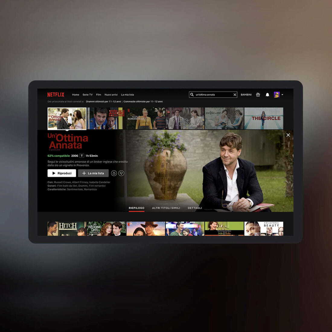 Schermo TV con Netflix e selezione del film Un'ottima annata